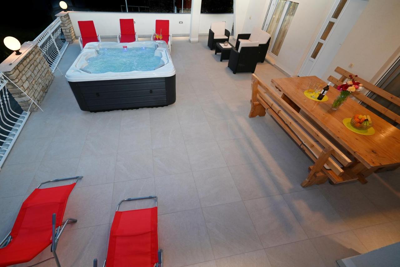 Apartman Slavko Seget Vranjica Esterno foto
