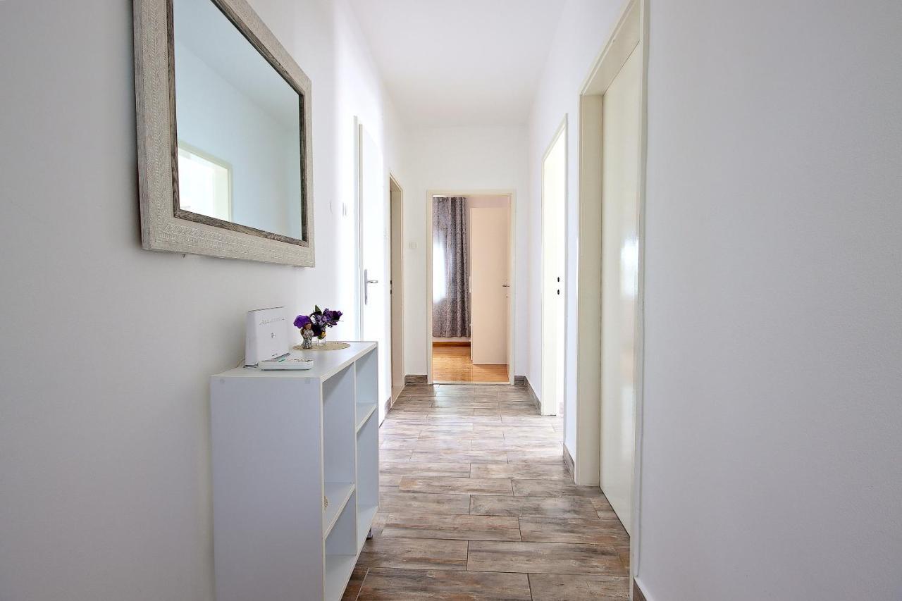 Apartman Slavko Seget Vranjica Esterno foto